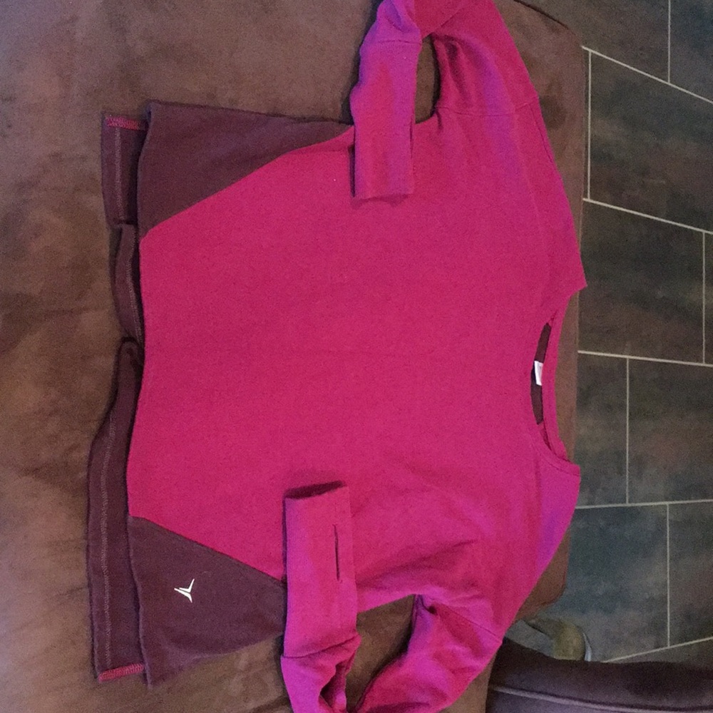 Old Navy burgundy Sweatshirt Sz M